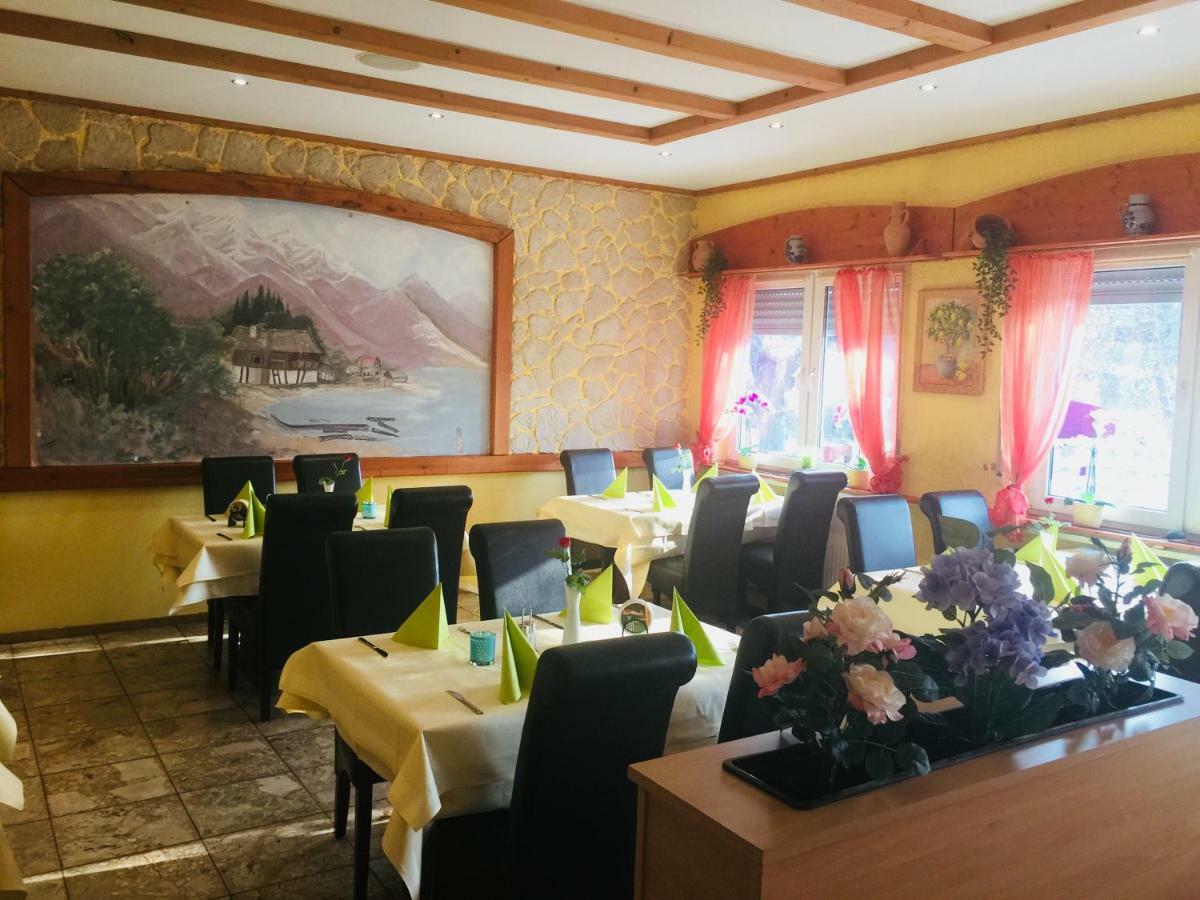 Hotel Restaurant Lindenhof Riedstadt Dış mekan fotoğraf