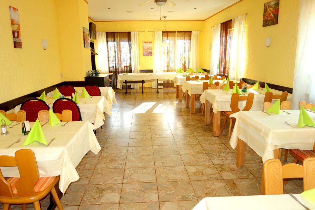 Hotel Restaurant Lindenhof Riedstadt Dış mekan fotoğraf